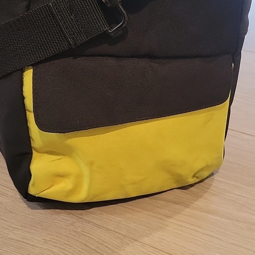 Lacoste Parfumes Weekender Bag